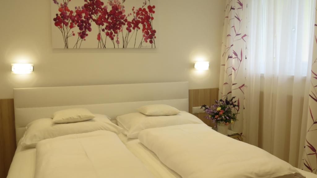 Apartement Maria Trost Грац Екстер'єр фото