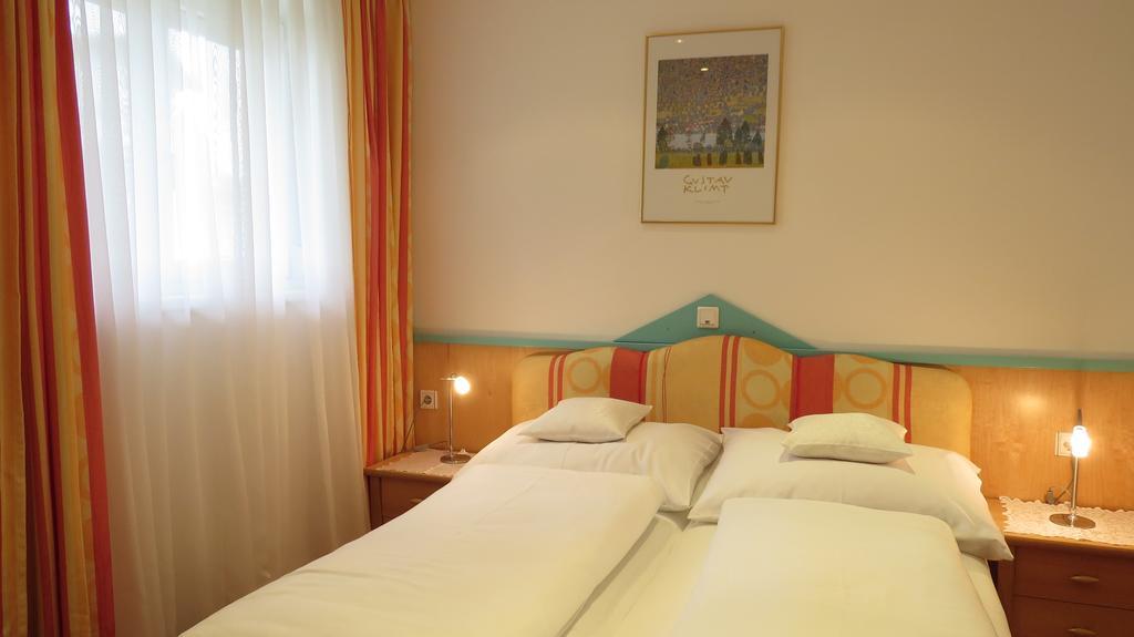 Apartement Maria Trost Грац Екстер'єр фото